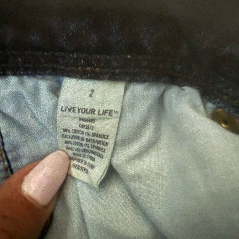 American Eagle Jean Shorts - Picture 4 of 4